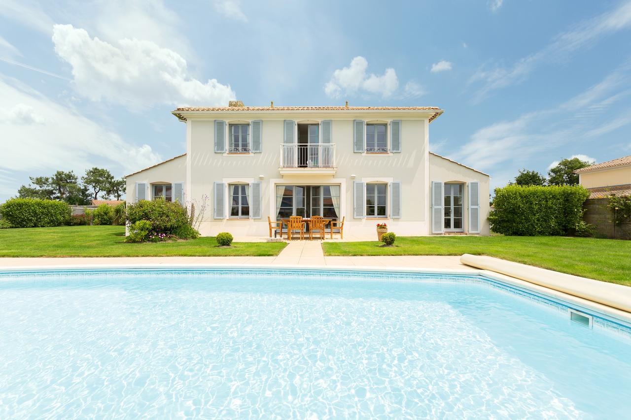 Madame Les De Fontenelles Villa